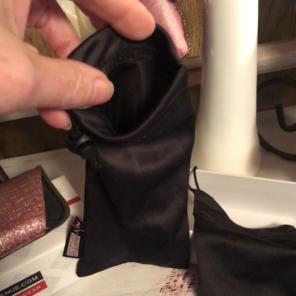 Box for glasses with (3) covers inside - Picture 7 of 10